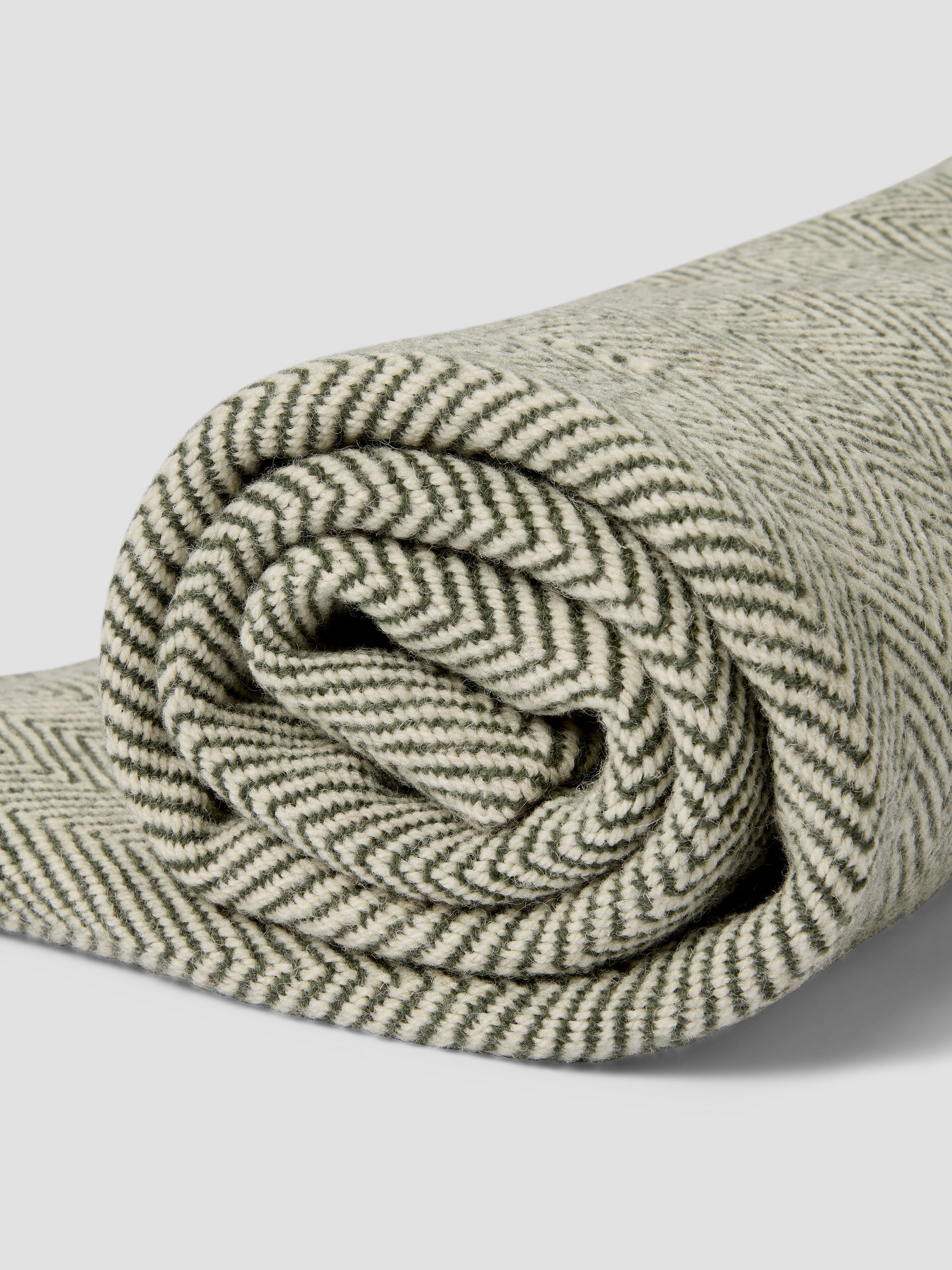 Fern Green Herringbone Wool Blanket - Oversized Cozy Throw - Image 2