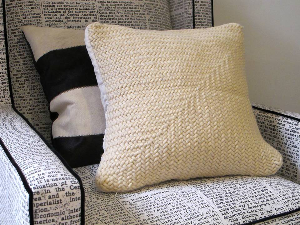 Natural Wool Cable Knit Zag Pillow
